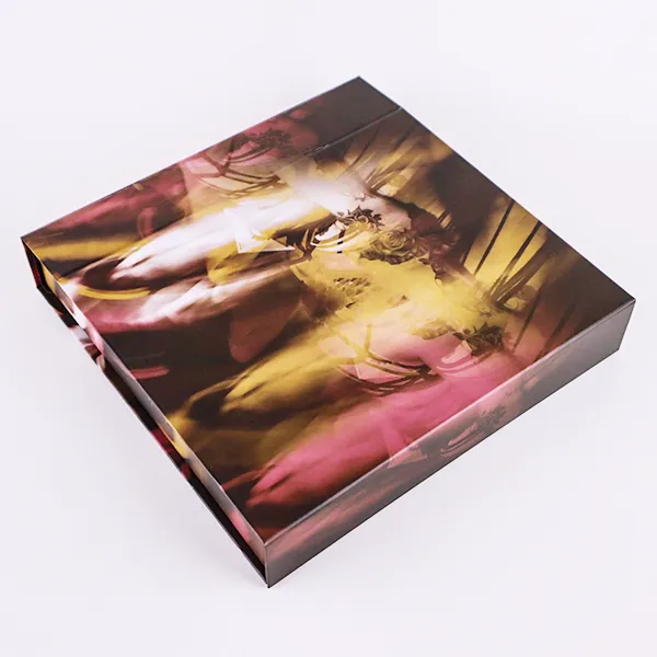 Hộp quà tặng trang phục